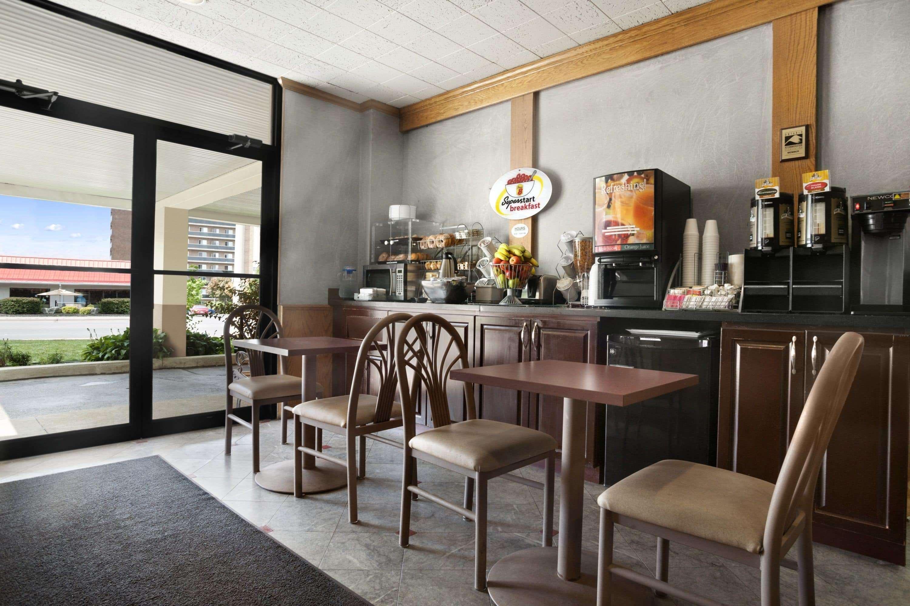 Super 8 By Wyndham Sarnia On Hotel Buitenkant foto