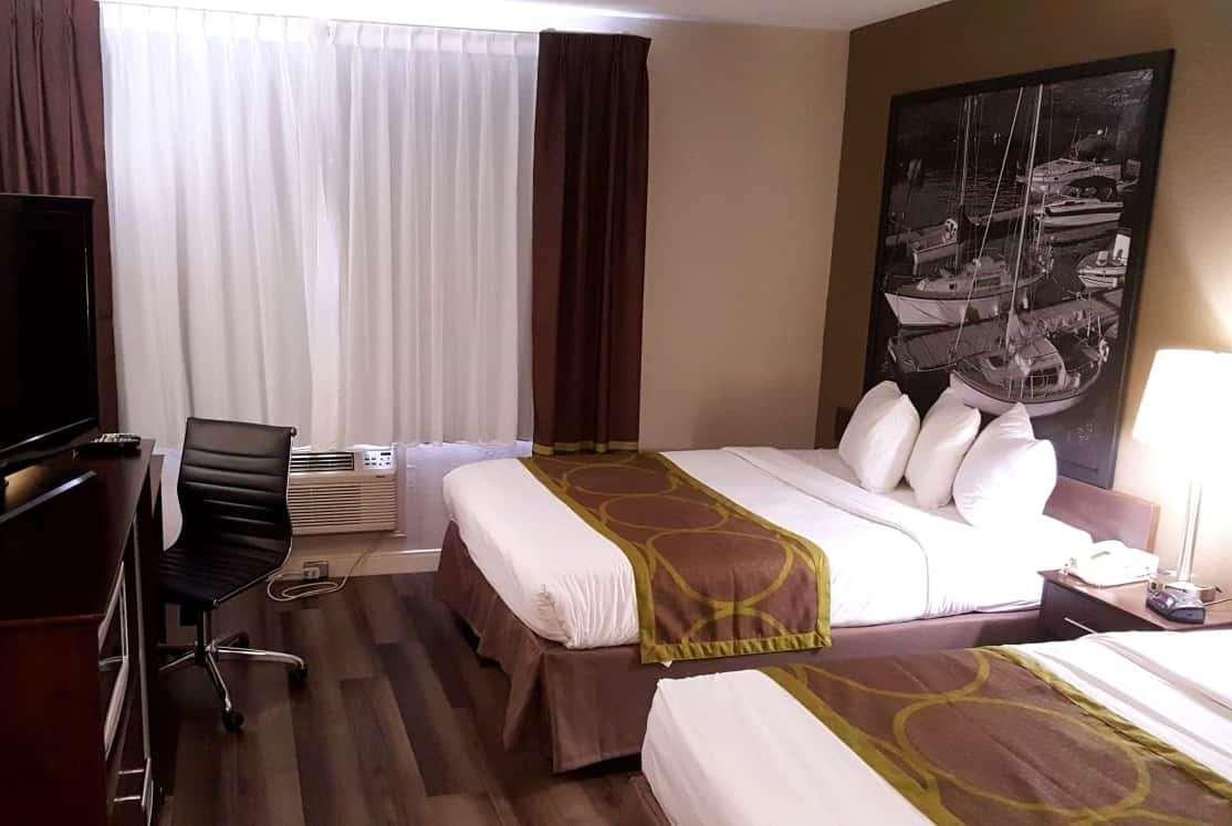 Super 8 By Wyndham Sarnia On Hotel Buitenkant foto