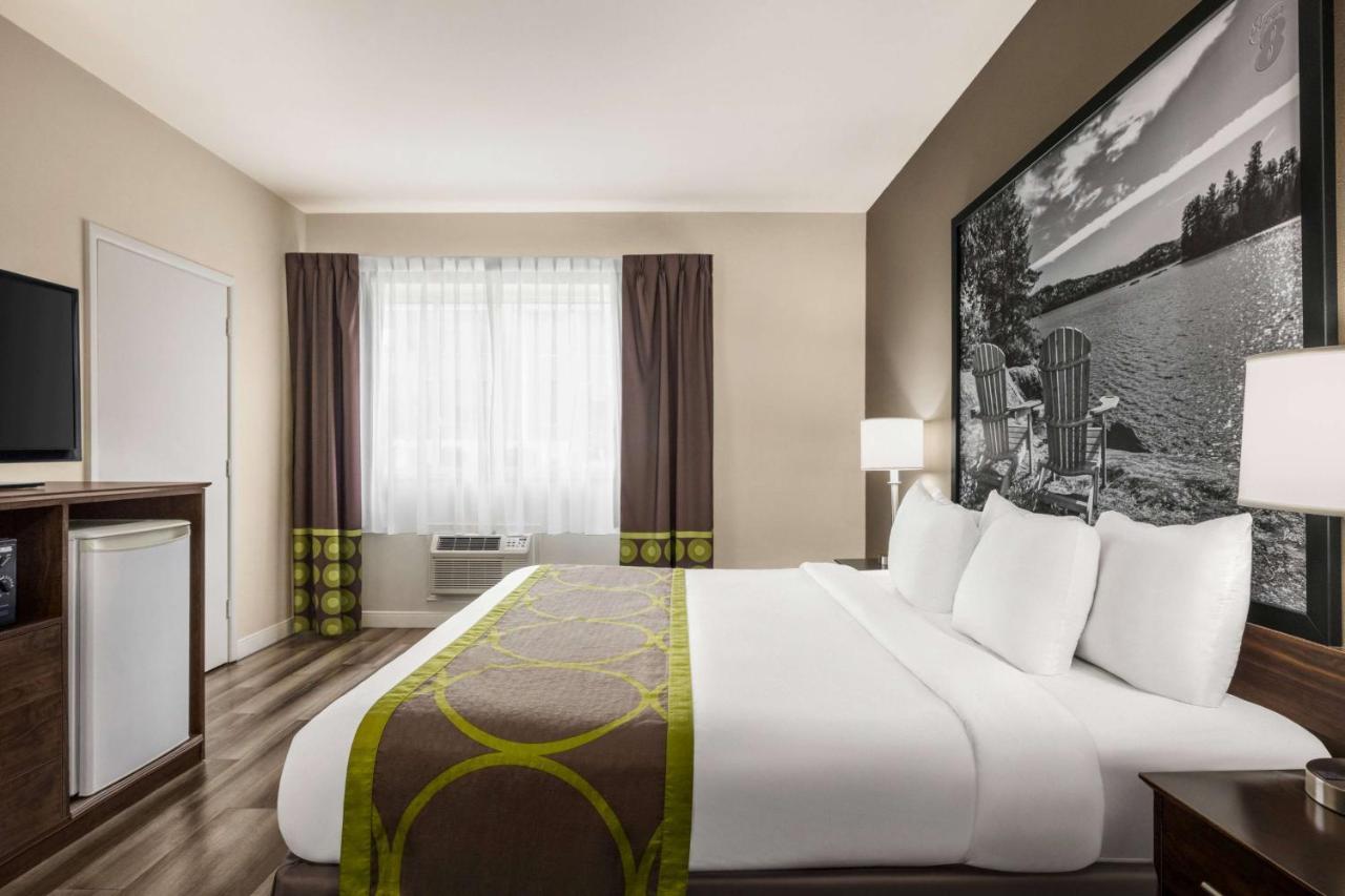 Super 8 By Wyndham Sarnia On Hotel Buitenkant foto