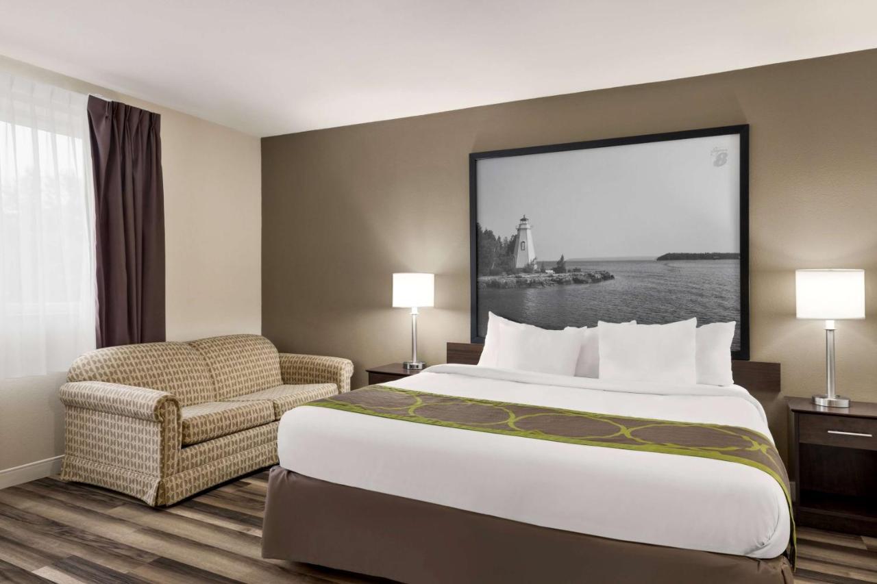 Super 8 By Wyndham Sarnia On Hotel Buitenkant foto