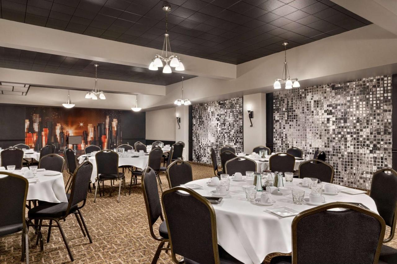 Super 8 By Wyndham Sarnia On Hotel Buitenkant foto